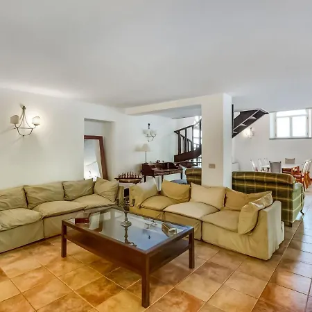 Charming In With Private Pool