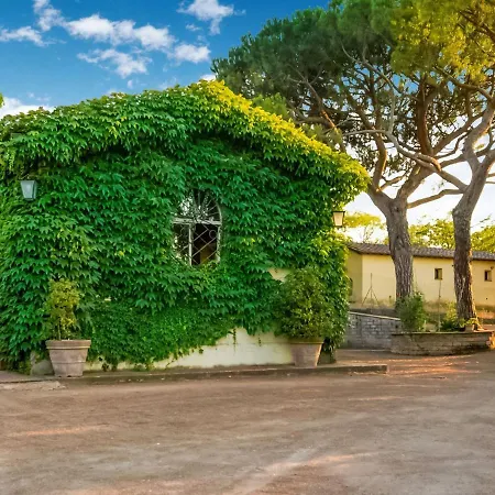Charming In With Private Pool * Nepi